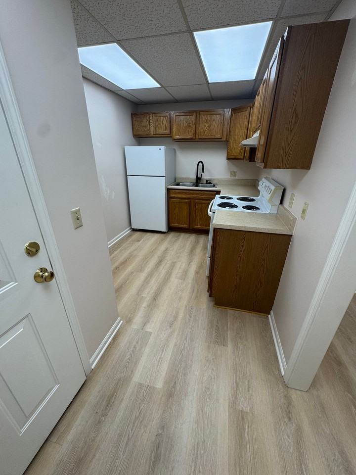 Coventry Apartments - Photo 4 of 15