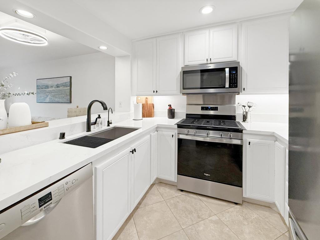 257 Por La Mar Cir - Photo 2 of 7