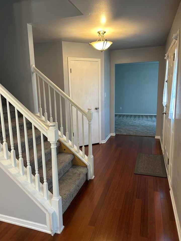 9765 S Rustic Pl - Photo 2 of 25