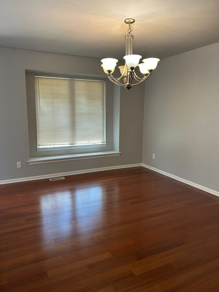9765 S Rustic Pl - Photo 4 of 25