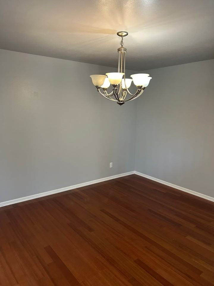 9765 S Rustic Pl - Photo 5 of 25