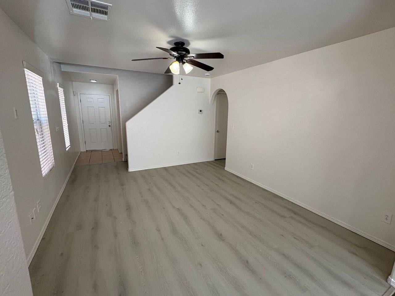 8014 Torremolinos Ave - Photo 3 of 14
