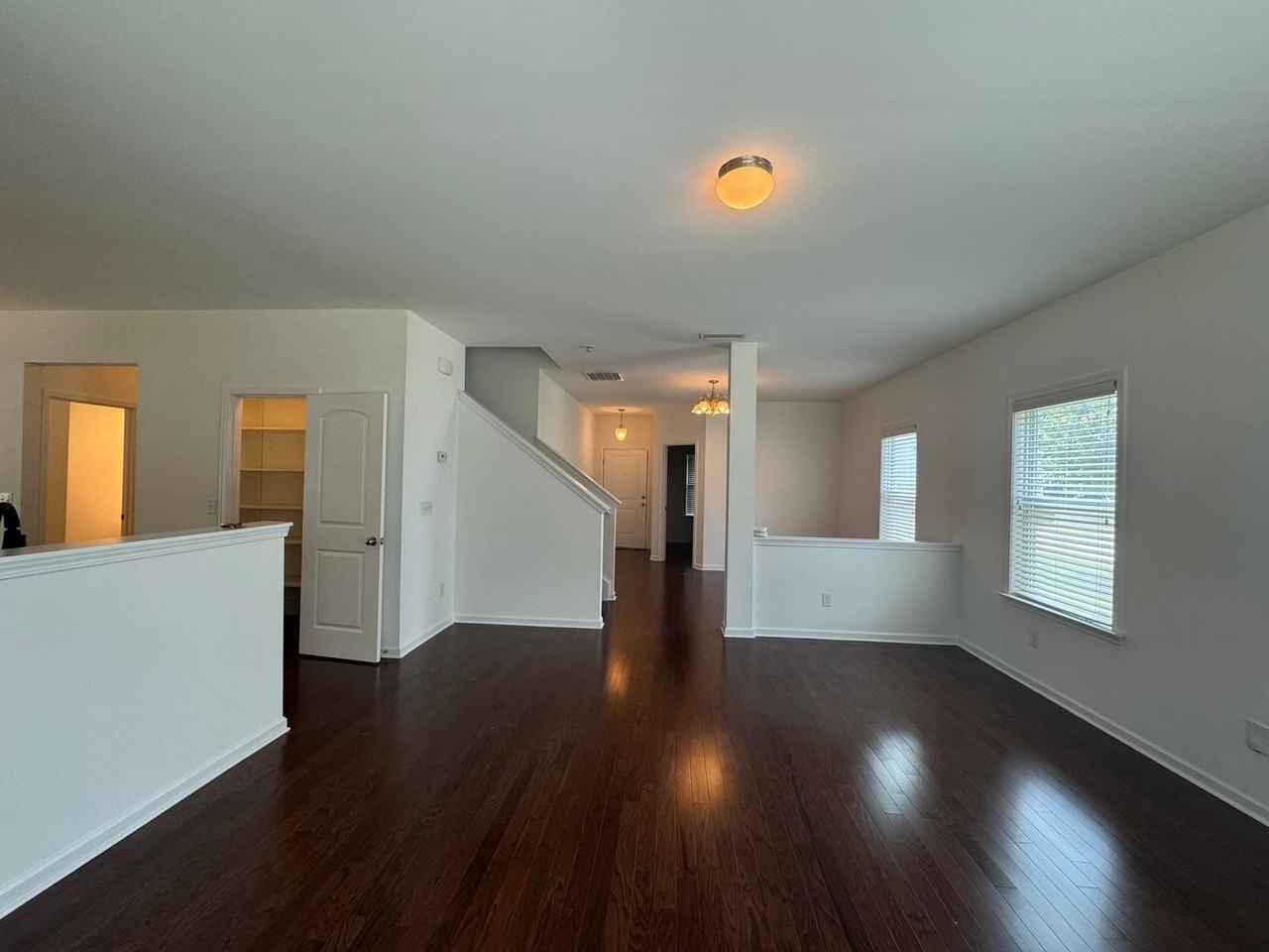 1507 Kellys Landing Dr - Photo 4 of 29