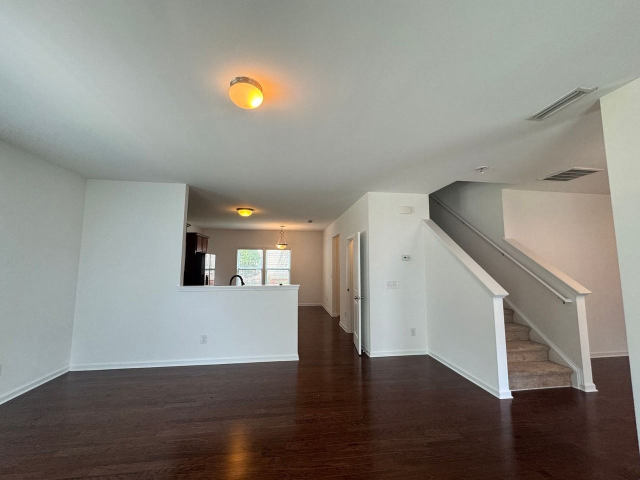 1507 Kellys Landing Dr - Photo 5 of 29