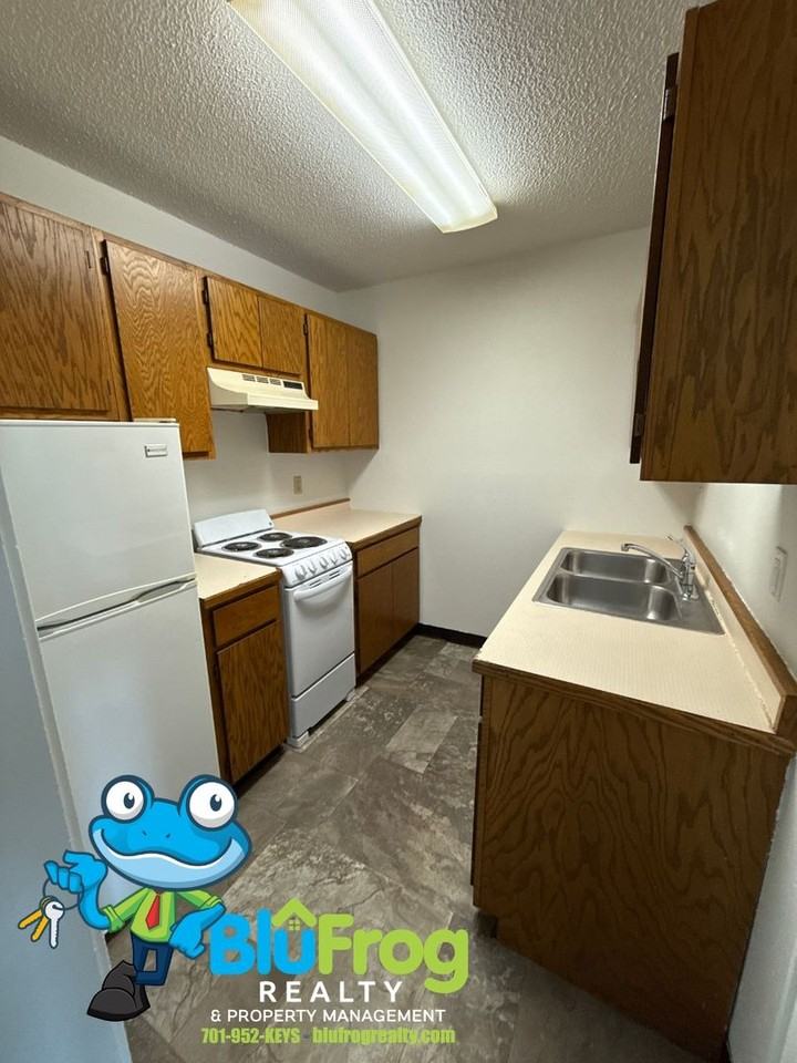 402 2nd Ave Nw #211 - Photo 2 of 8