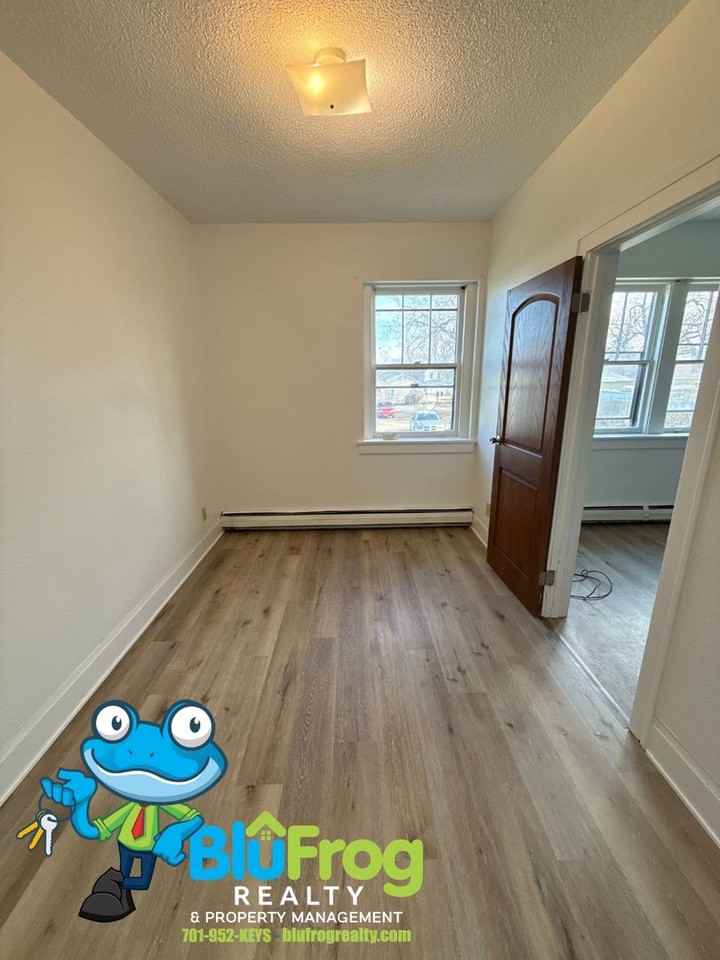 402 2nd Ave Nw #211 - Photo 4 of 8