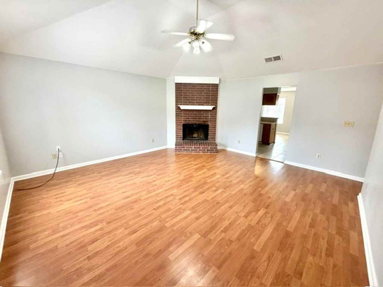 5435 Gardendale St - Photo 3 of 14