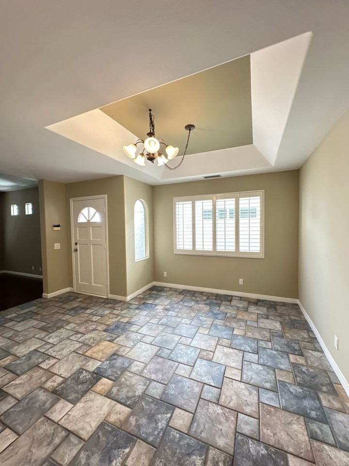 220 15th St - Photo 7 of 30