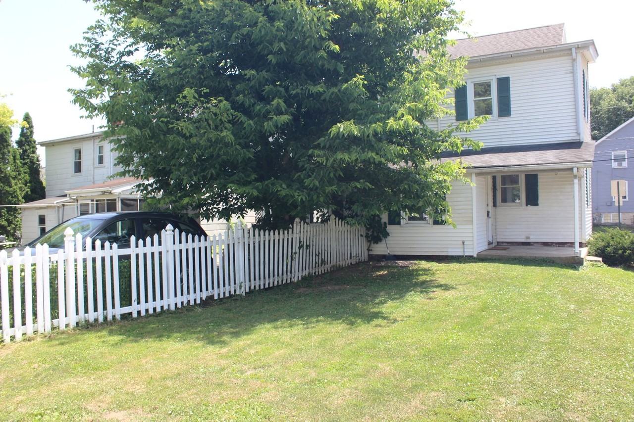 209 W Frederick St - Photo 2 of 50