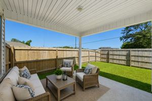 featured image of 16625 Poe Ave