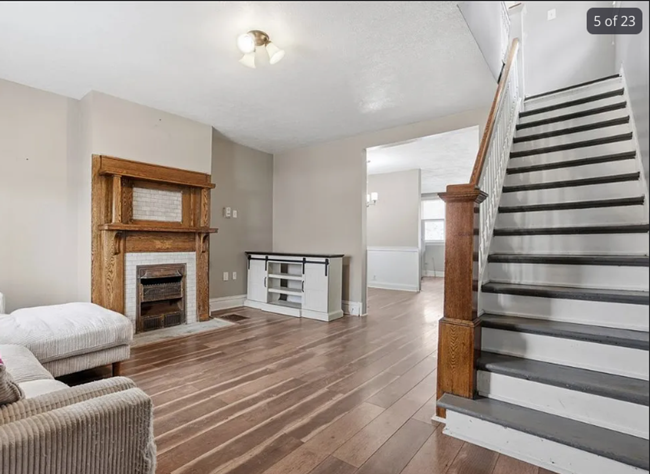 233 Edith St - Photo 2 of 17