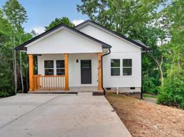 featured image of 417 8th Street Dr Sw