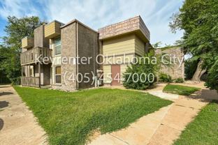 6550 N Meridian Ave Townhouse - Photo 1 of 1