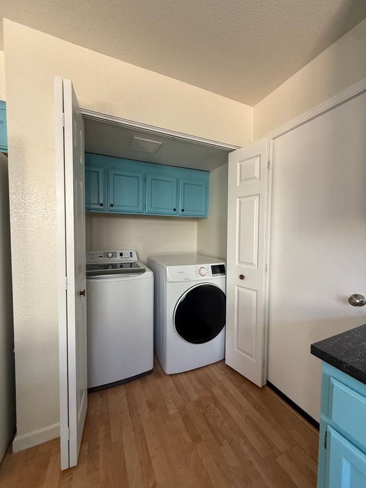 9558 Dominion Wood Ln - Photo 6 of 13