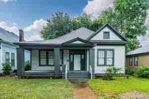 featured image of 1715 Berkley Ave