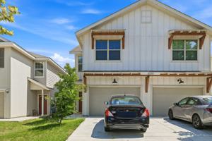 featured image of 10310 Lynwood Br
