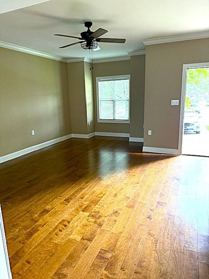 254 Ramsey St Ne - Photo 3 of 14