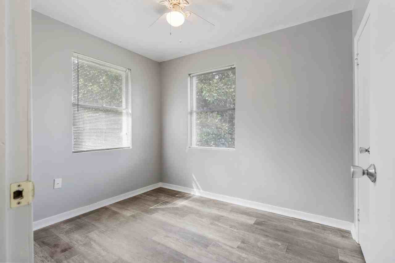 1002 Day Ave - Photo 5 of 20