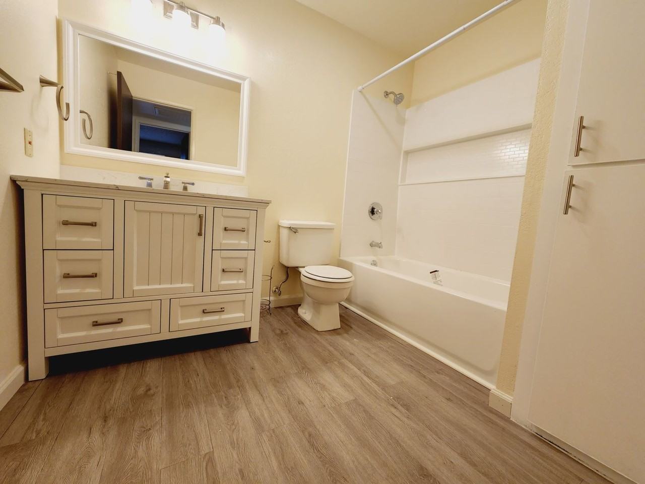 5248 Arbardee Dr - Photo 6 of 12