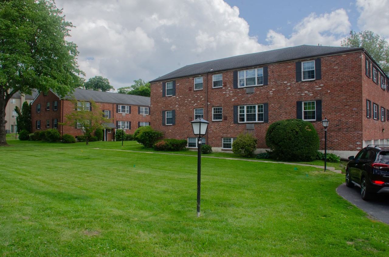 Brynfield Apartments - Photo 6 of 22