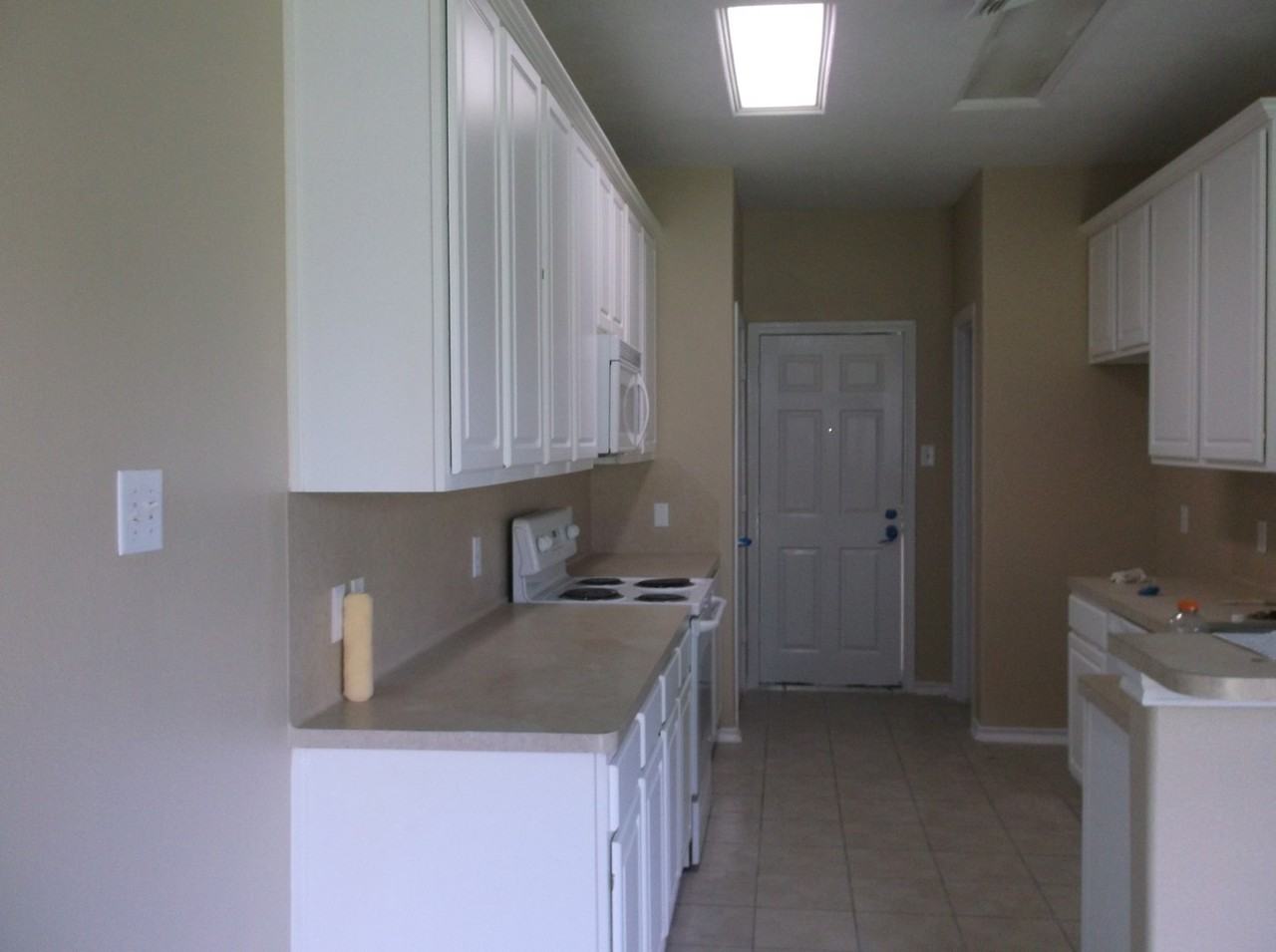 16107 Sandy Path Ln - Photo 2 of 9