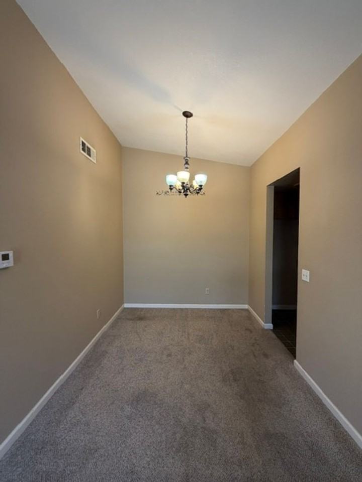 1643 Ashley Ave - Photo 4 of 10
