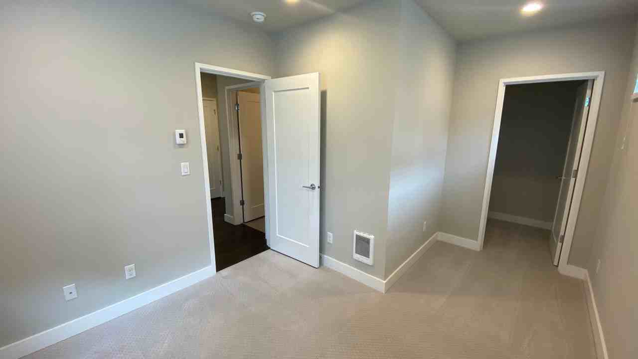 16378 Ne 12th Pl - Photo 4 of 24