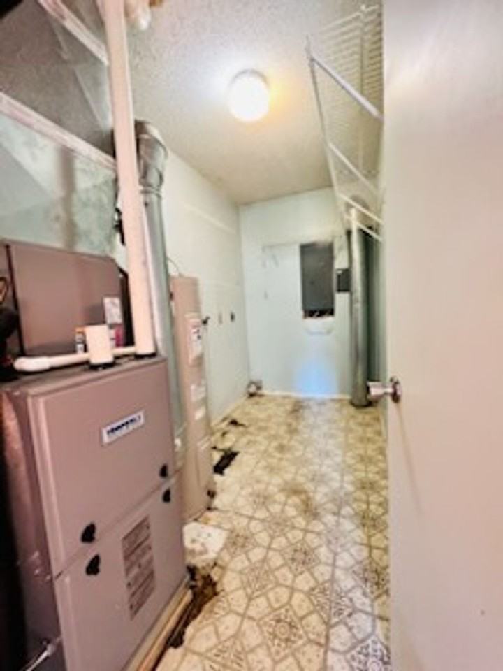 73 Mccarthy Dr - Photo 3 of 10