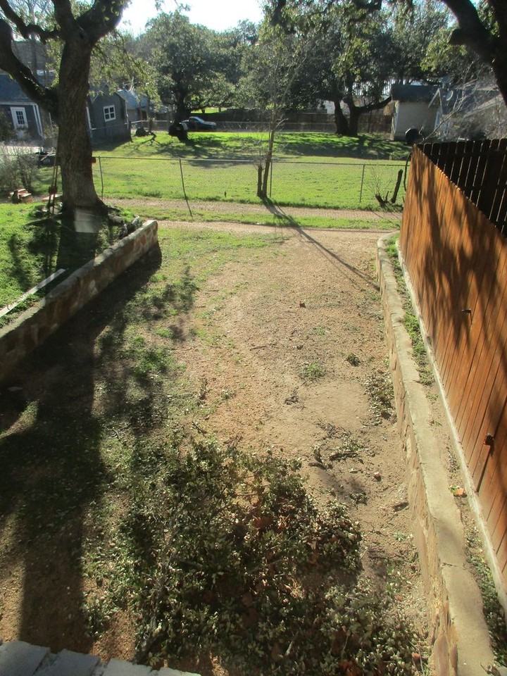 604 S Spring St - Photo 2 of 44
