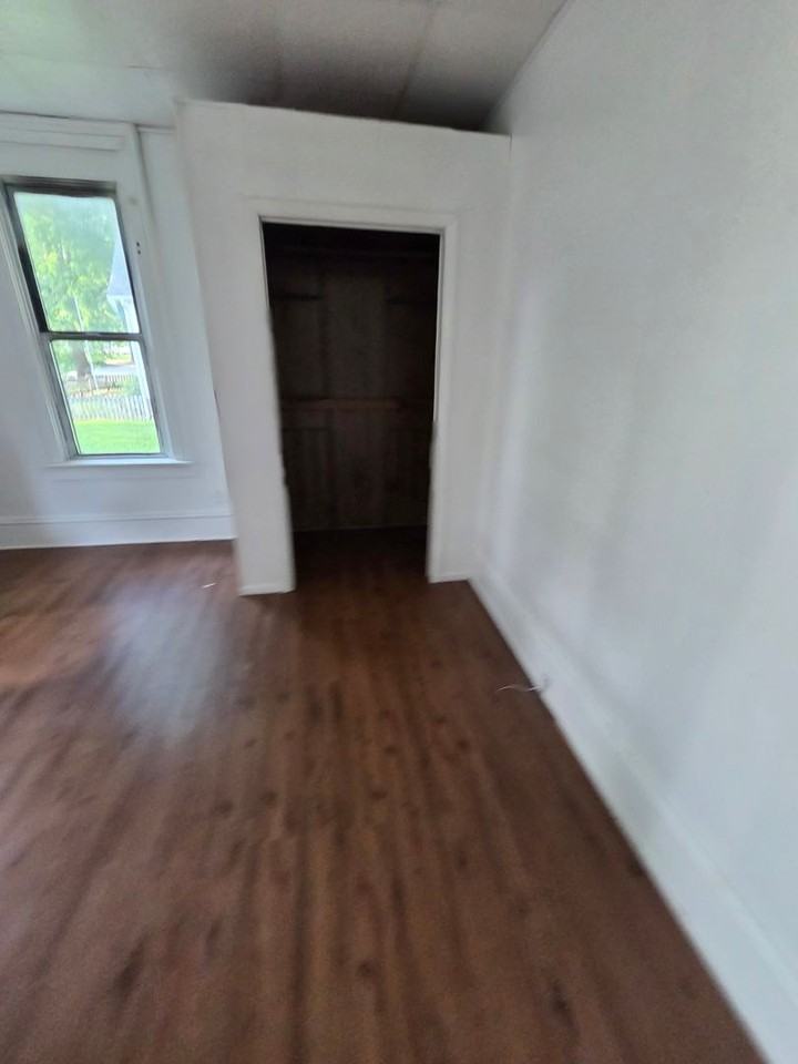 1137 N 4th St - Photo 3 of 10
