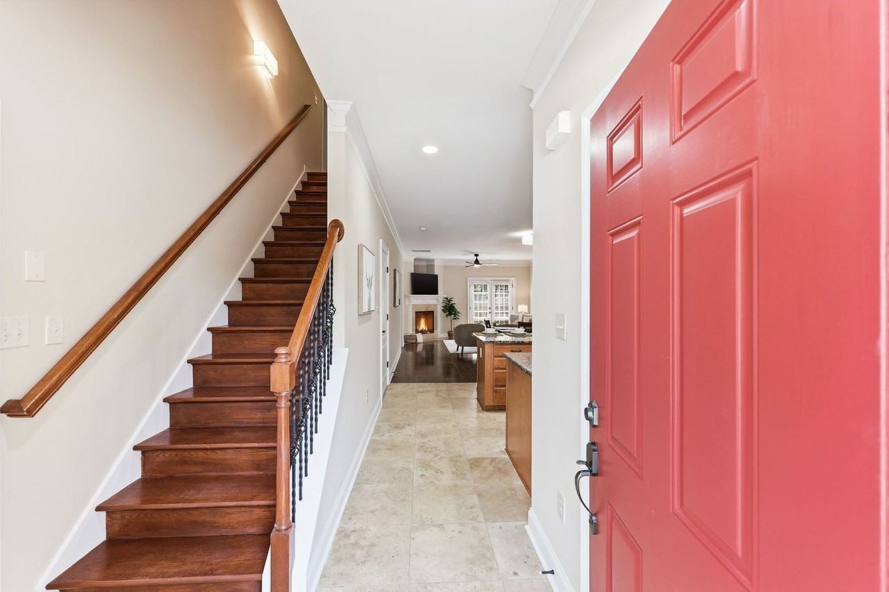 2826 2826 Fox Wood Lane - 2826 Fox Wood Lane - Photo 3 of 31