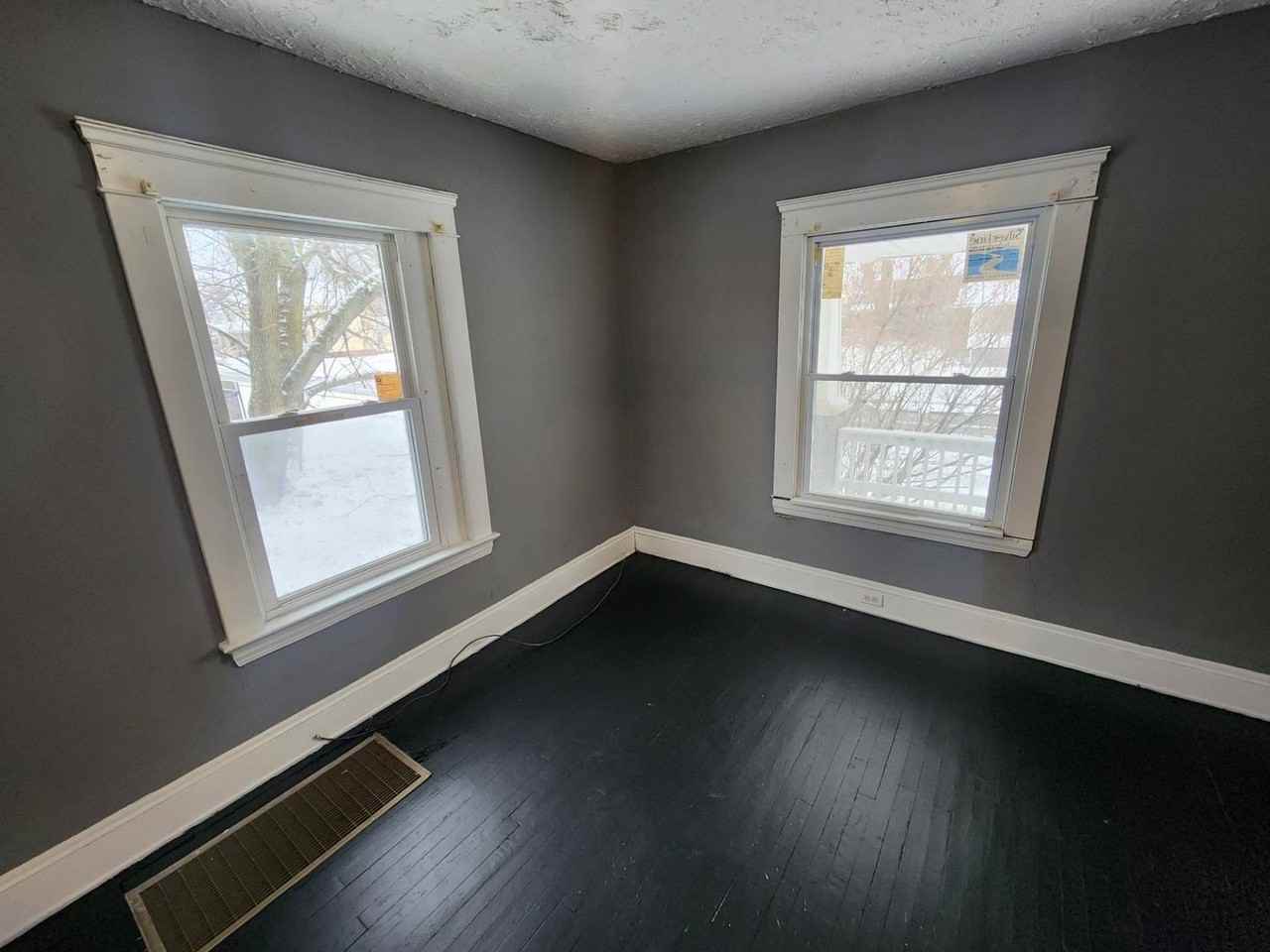 841 E 130th St - Photo 2 of 30