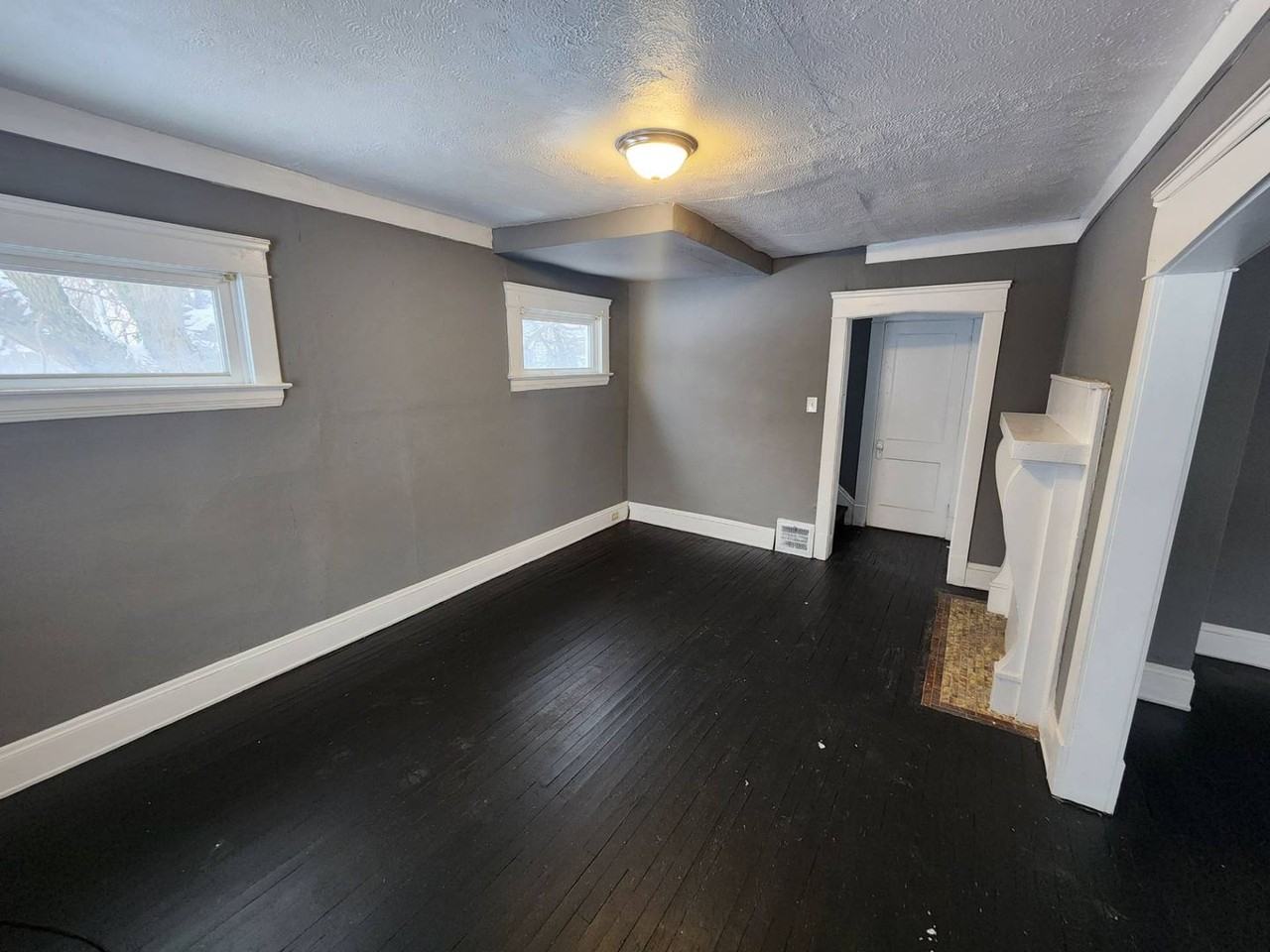 841 E 130th St - Photo 3 of 30