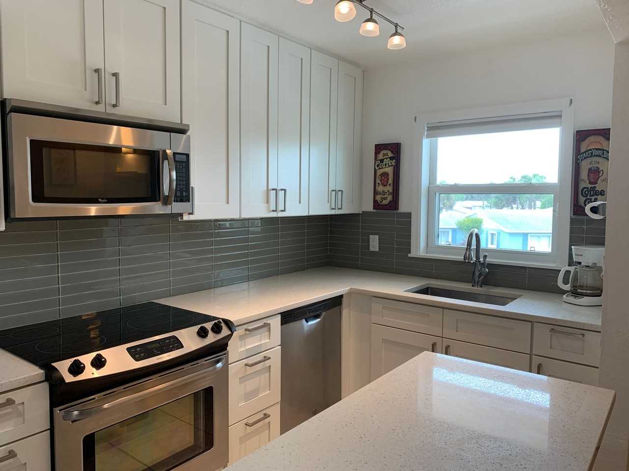 1510 Ocean Shore Blvd - Photo 6 of 16