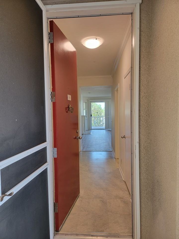 4701 Date Ave - Photo 3 of 16