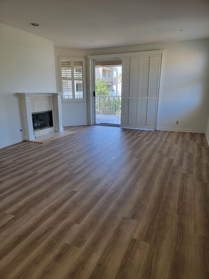 4701 Date Ave - Photo 6 of 16