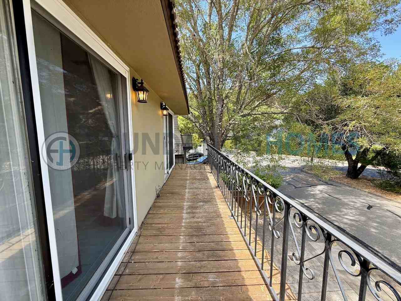 11 Glen Dr - Photo 4 of 41