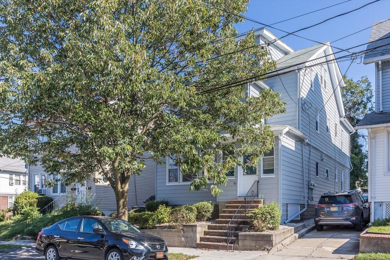31 JEFFERSON AVENUE - Photo 2 of 33