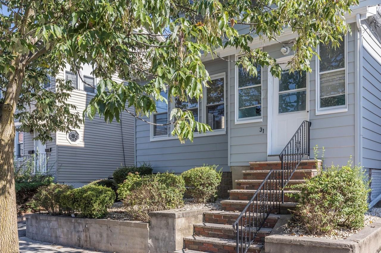 31 JEFFERSON AVENUE - Photo 3 of 33