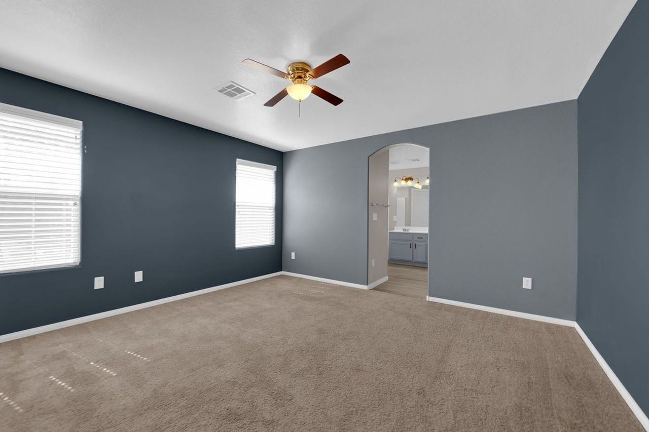7861 Juniper Forest St - Photo 2 of 21