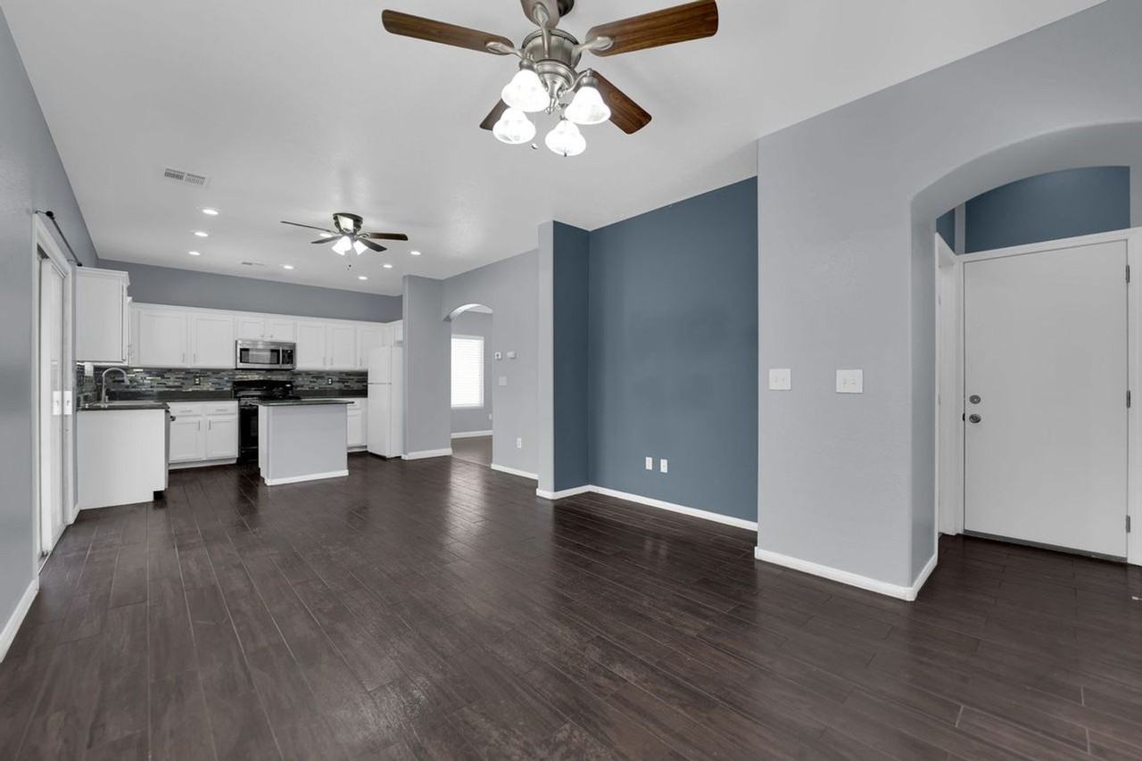 7861 Juniper Forest St - Photo 7 of 21