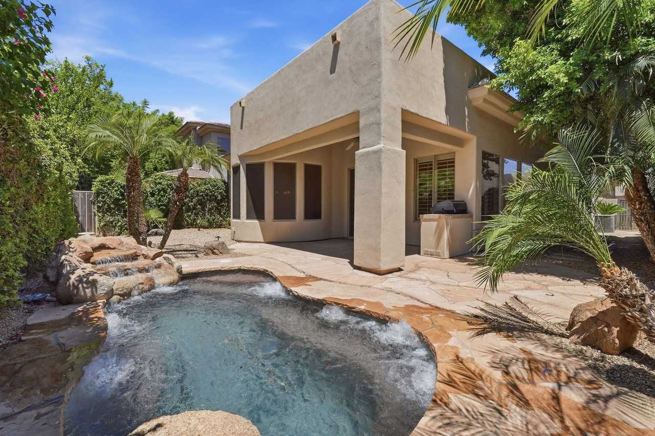 7369 E Del Acero Dr - Photo 5 of 30