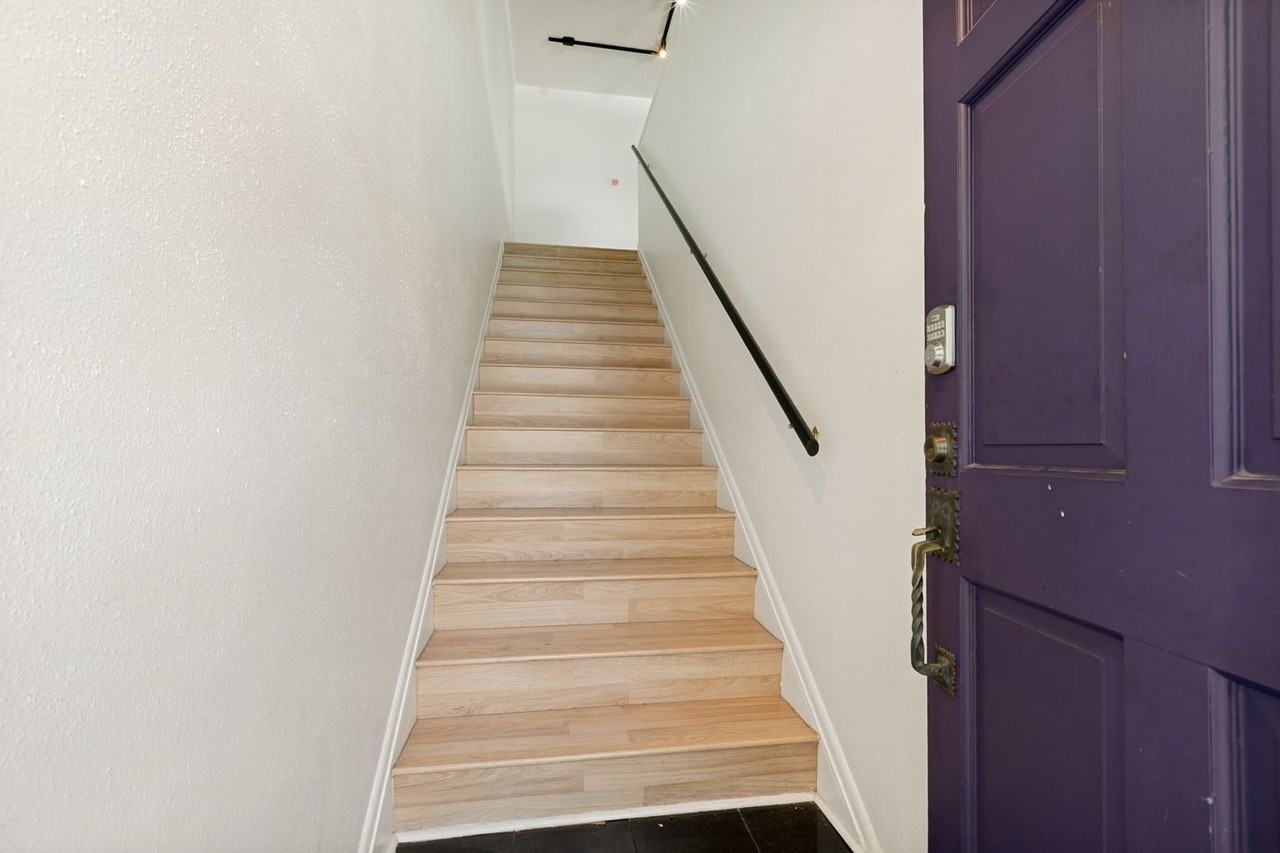 102 Vassar Ln #17 - Photo 3 of 25