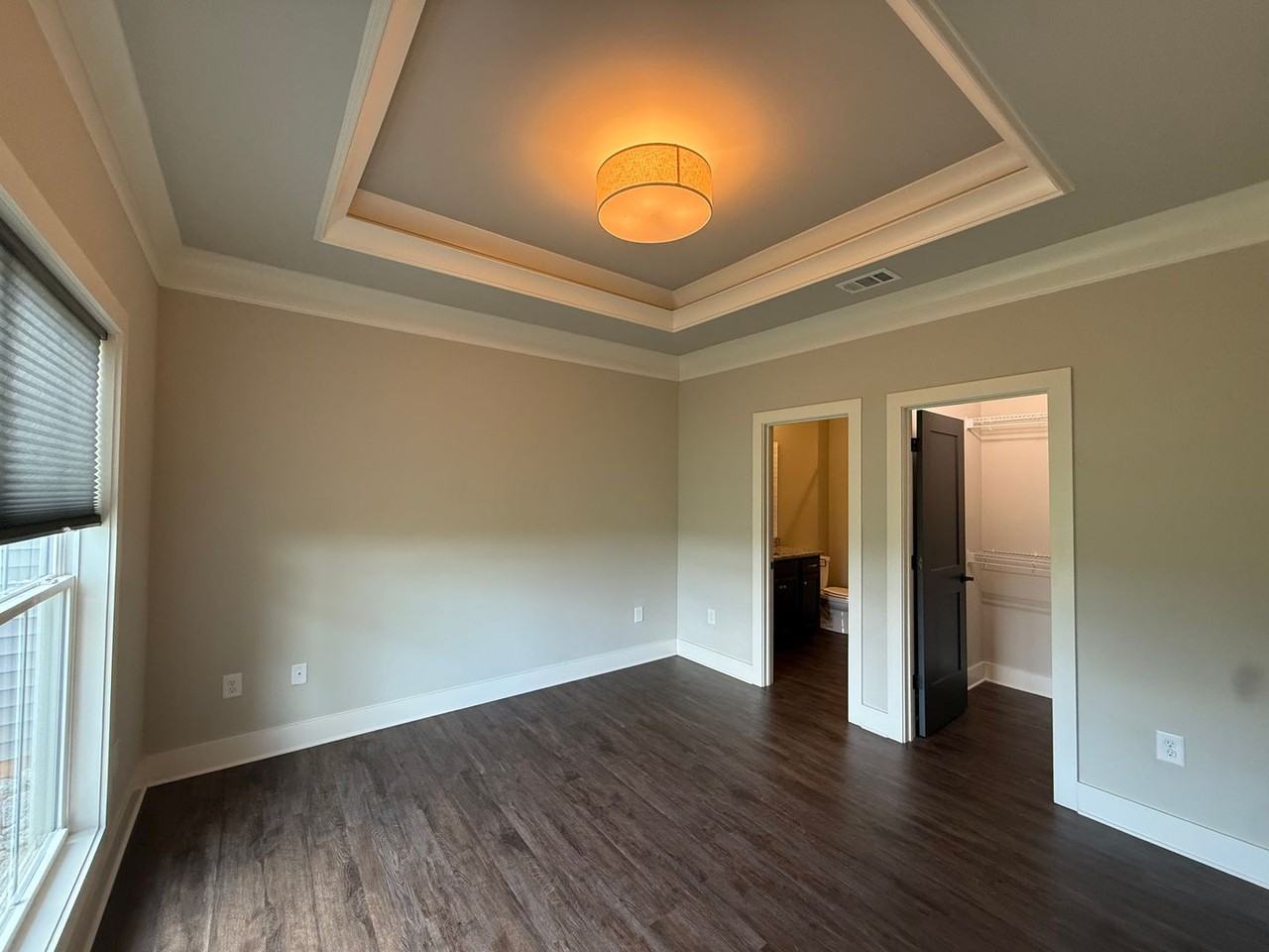 192 Mill St - Photo 7 of 9