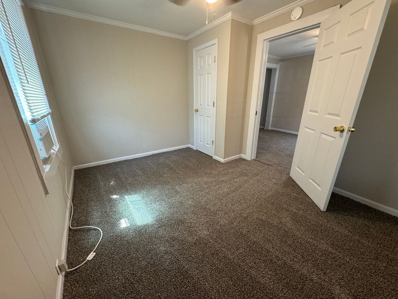 515 Costner St - Photo 6 of 13