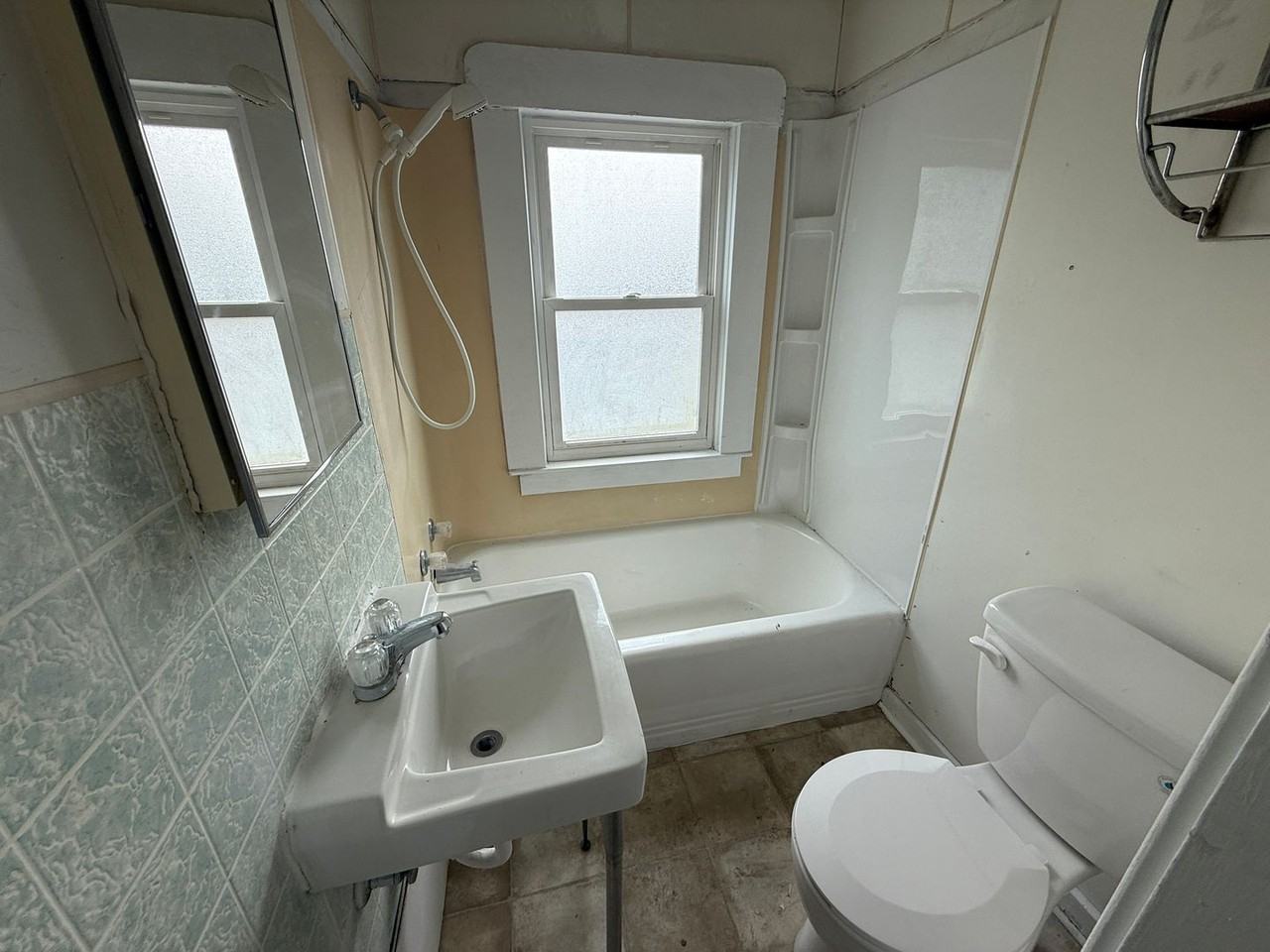 100 S College Ave - Photo 2 of 8