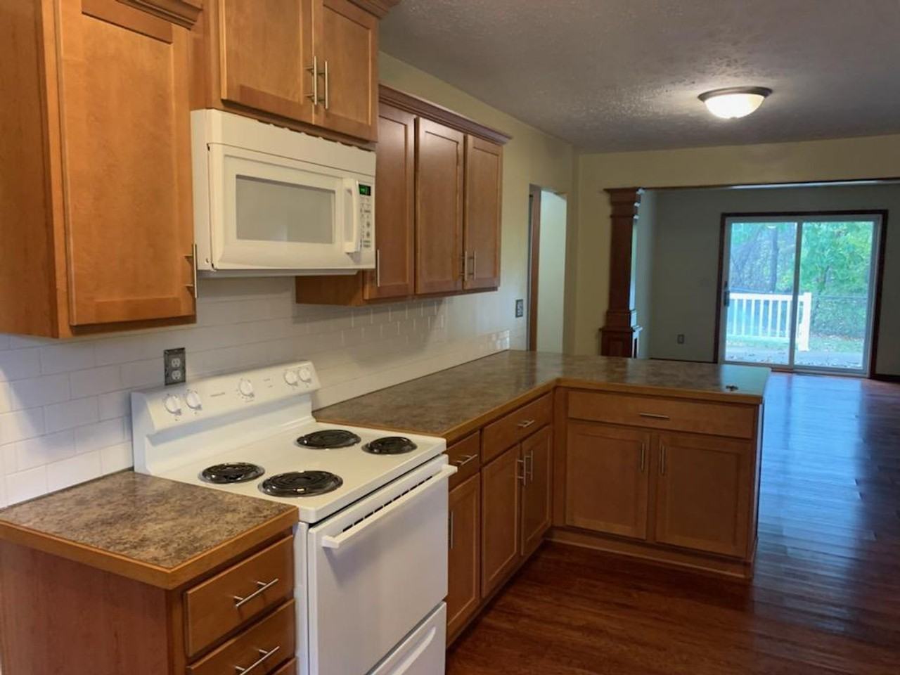 889 Ghent Rd - Photo 2 of 12