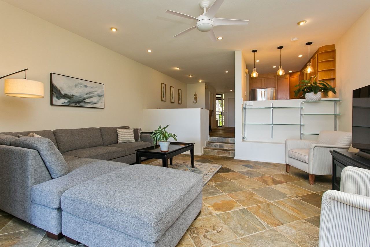 117 Maunalua Ave Apt C - Photo 5 of 28