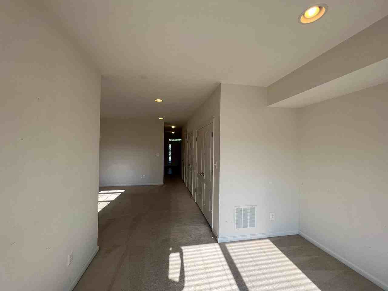 803 Carnaby St - Photo 6 of 22