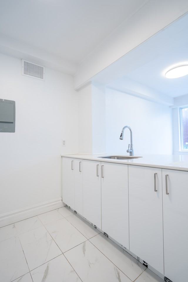 200 Av Kensington — photo 2